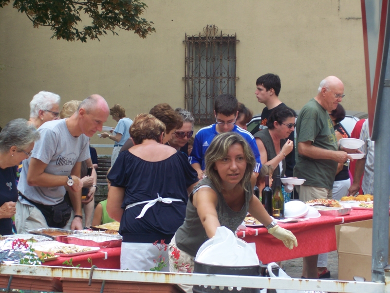  Image name: Estate088.jpg 
 width: 801 pixel 
 height: 602 pixel 
 Size: 389452 bytes 
 Click to enlarge 